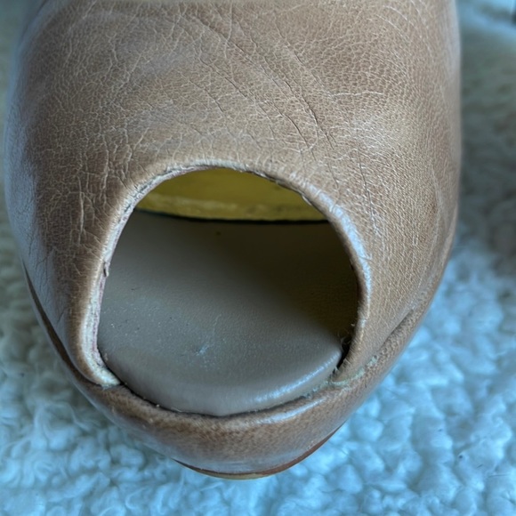 Ted Baker nude Peep Toe Heels - Picture 5 of 14